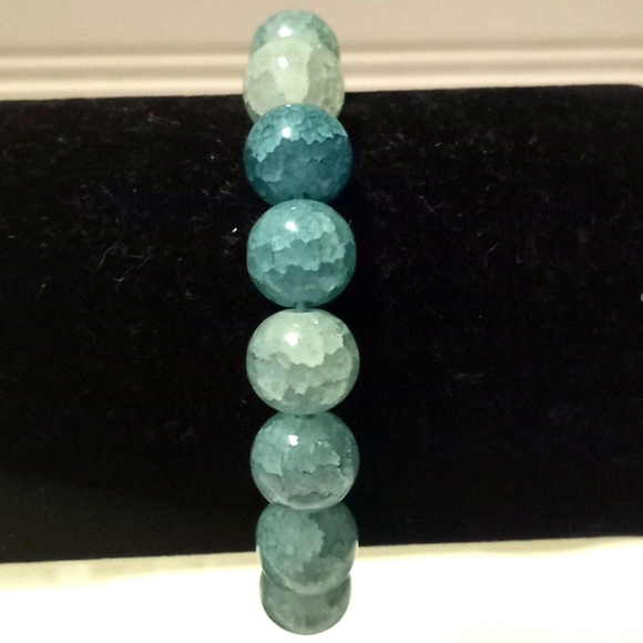 Tranquility Agate 10 MM Bead Stretch Bracelet - Picture 5 of 8